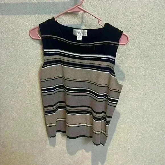 Casual Corner Tops - Vintage casual corner annex woman’s tank size large